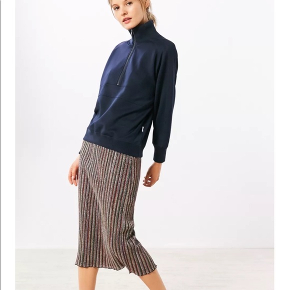 Urban outfitters shiny skirt - Picture 3 of 5